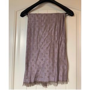 Inspired pattern shawl